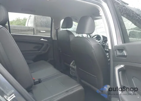 2018 Volkswagen Tiguan z USA, uszkodzony, nr VIN 3VV3B7AX6JM213577